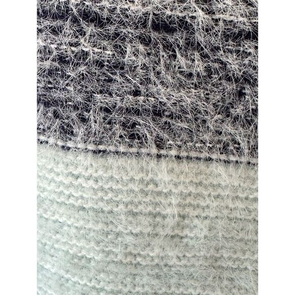 Fate Women's Colorblock Fuzzy Pullover Sweater Size M Multicolor - Picture 4 of 7